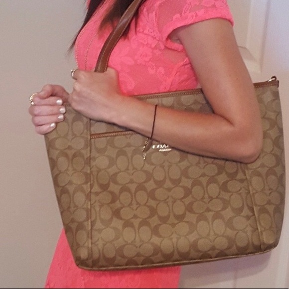 Coach Signature tote bag w/ optional long strap - Picture 5 of 5